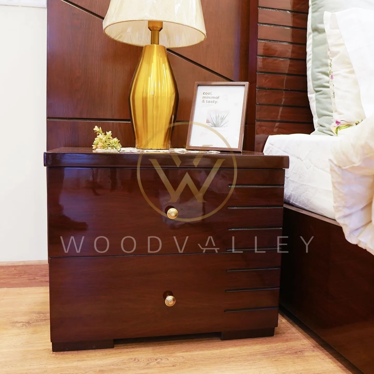 Narrow Bed