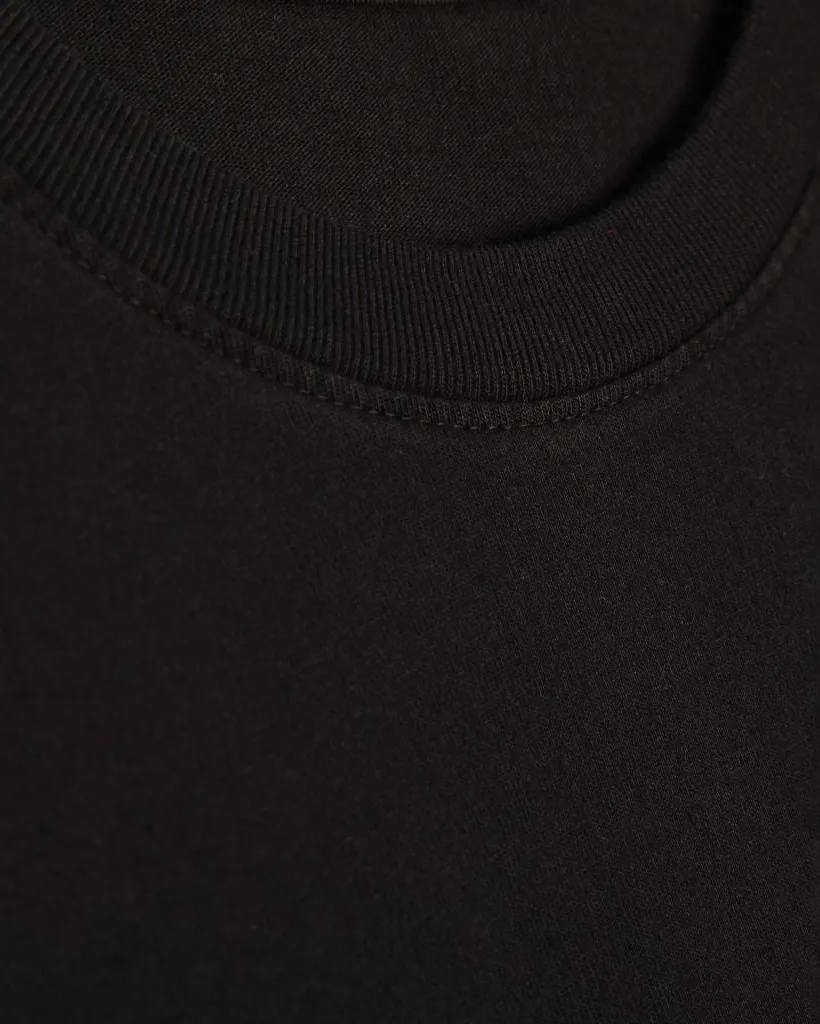 Oval T-Shirt in Black