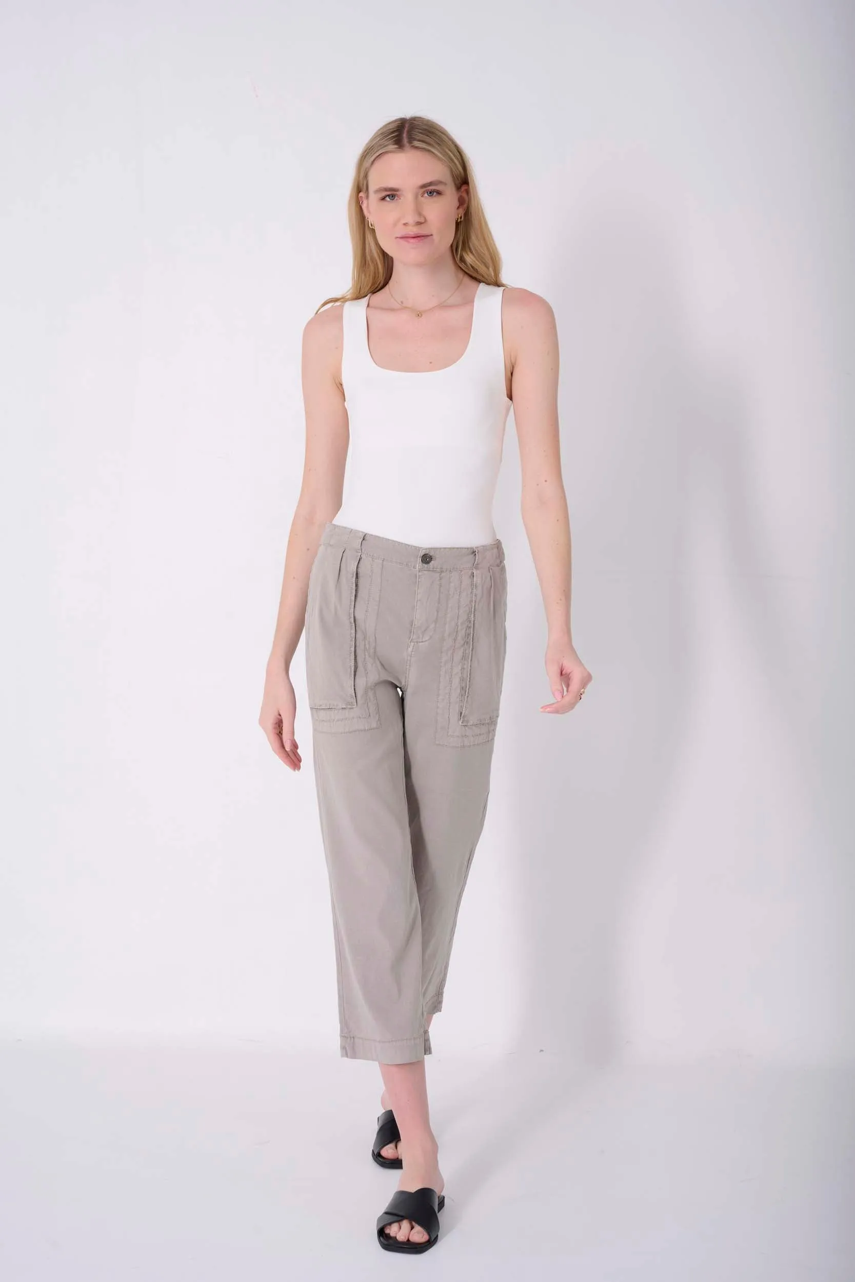 Tori Solid Crop Wide Pant