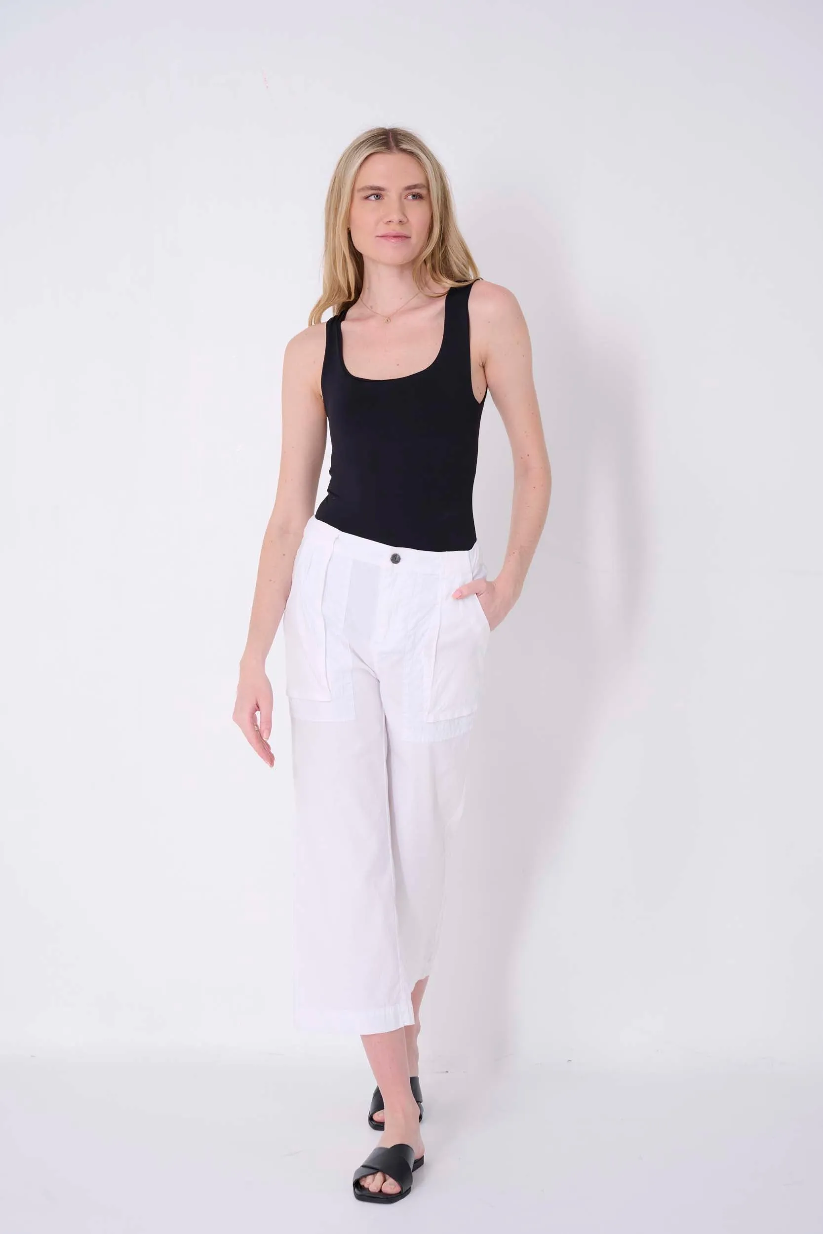 Tori Solid Crop Wide Pant