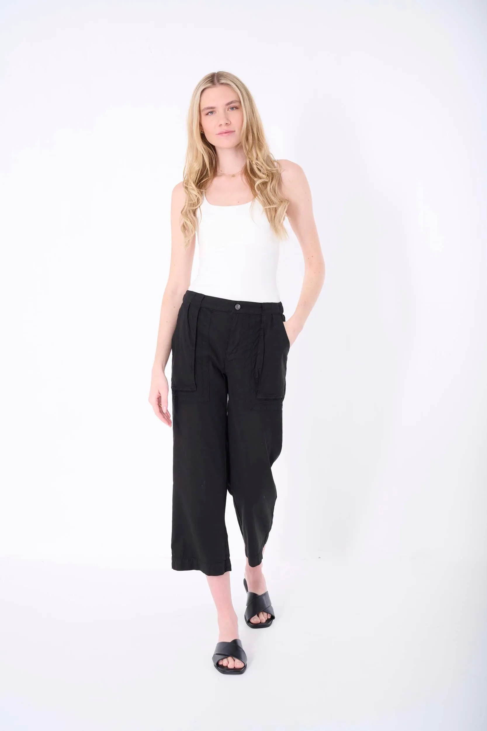 Tori Solid Crop Wide Pant