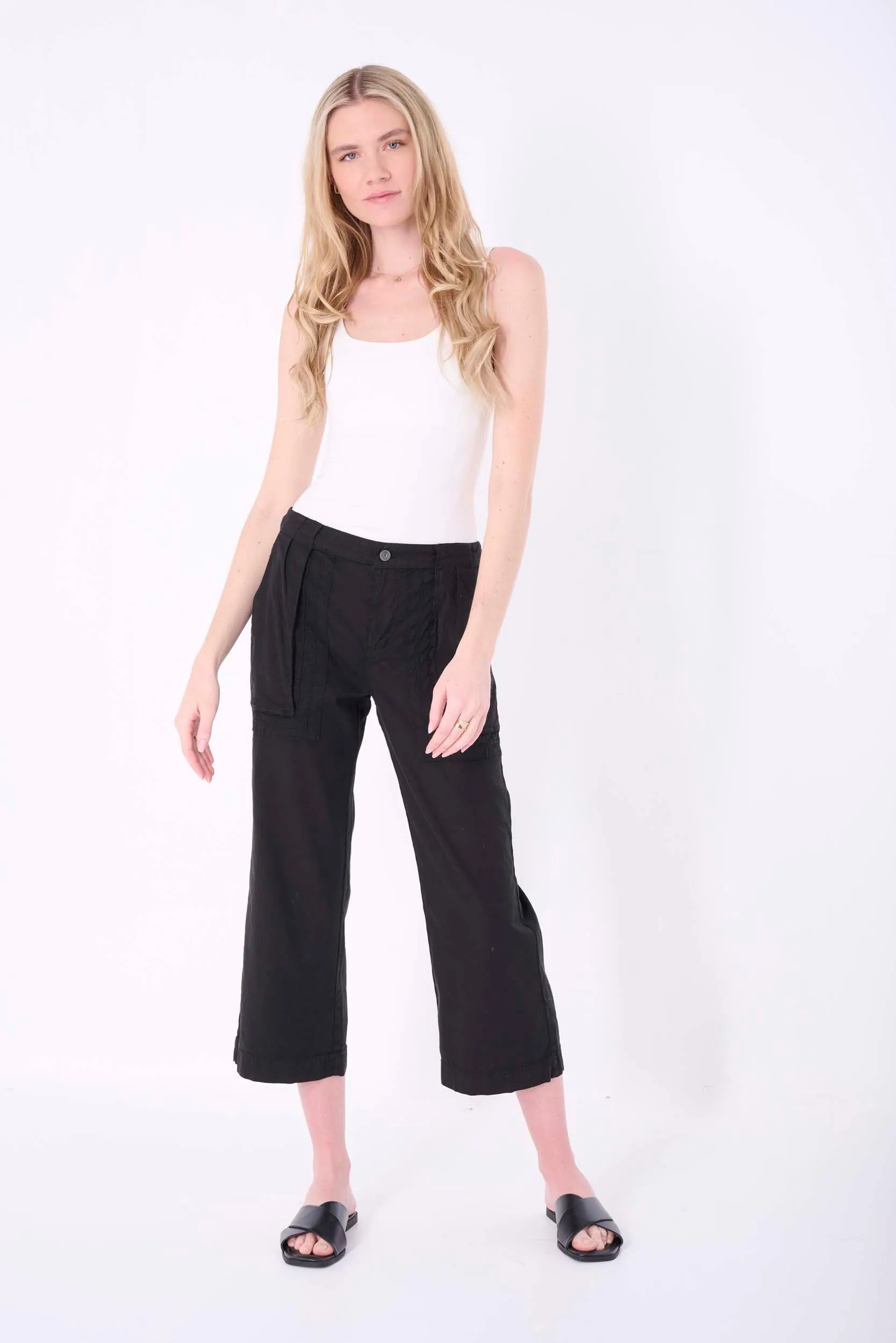 Tori Solid Crop Wide Pant